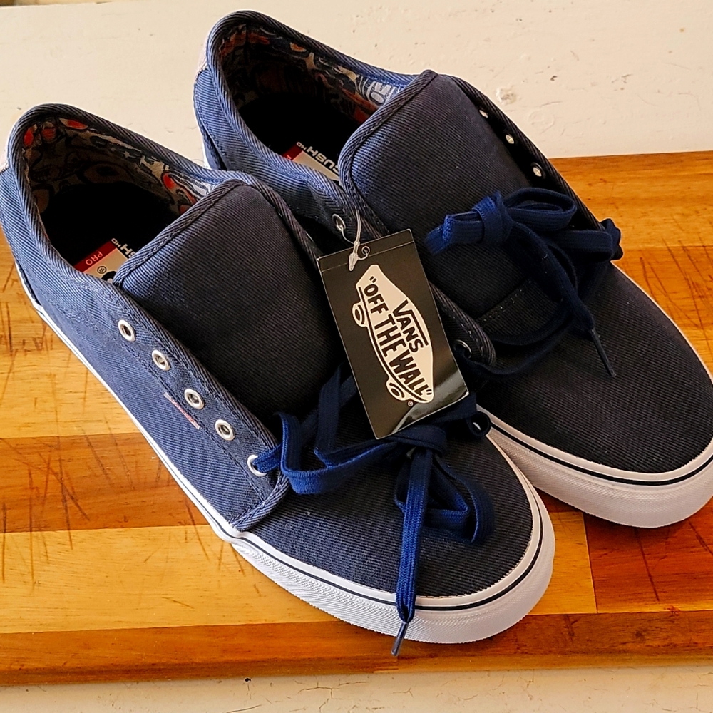 Vans Chukka Low Pro Model Size 13